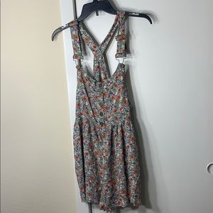 Sugarmint floral jumper romper w/pockets